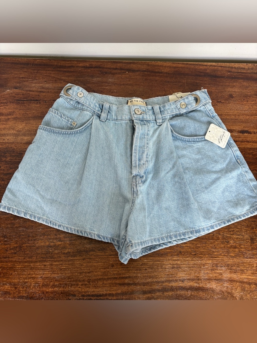 Free People We The Free Moon Sign Denim Jean Shorts Light Blue, Pleated Curvy 27